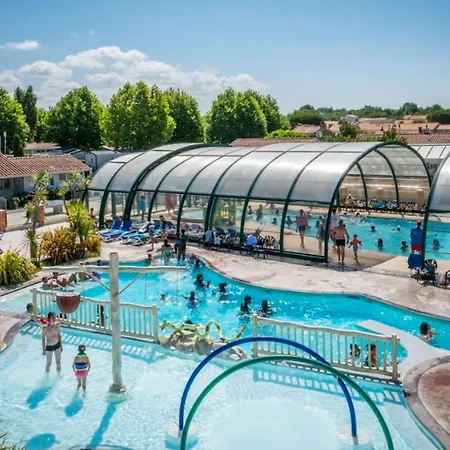 Camping Mobil - Terrasse Pour 6 Pers, 3 - Api-1-52-1566 Olonne-sur-Mer
