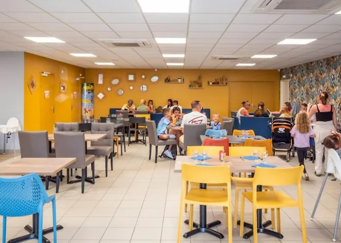 Campsite Mobil - Terrasse Pour 6 Pers, 3 - Api-1-52-1566 Olonne-sur-Mer